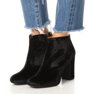 Madewell Lana Velvet Booties